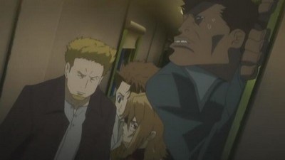 レイルトレーサーは車内を暗躍し虐殺をくりかえす